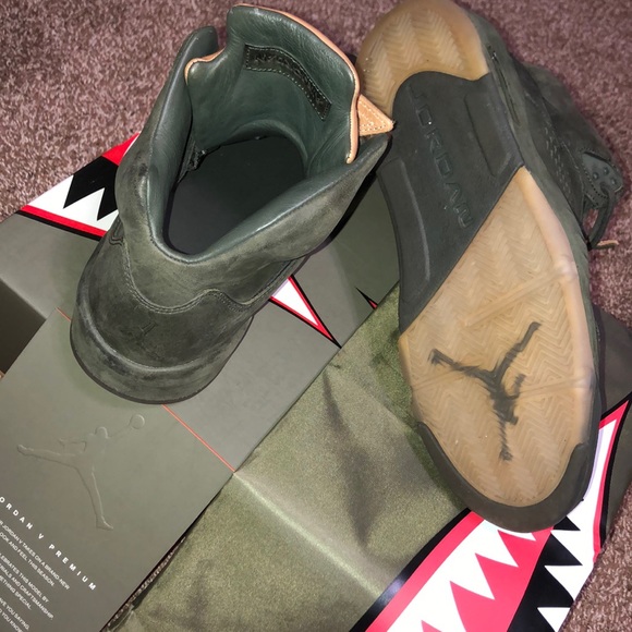 Air Jordan Retro 5 Premium